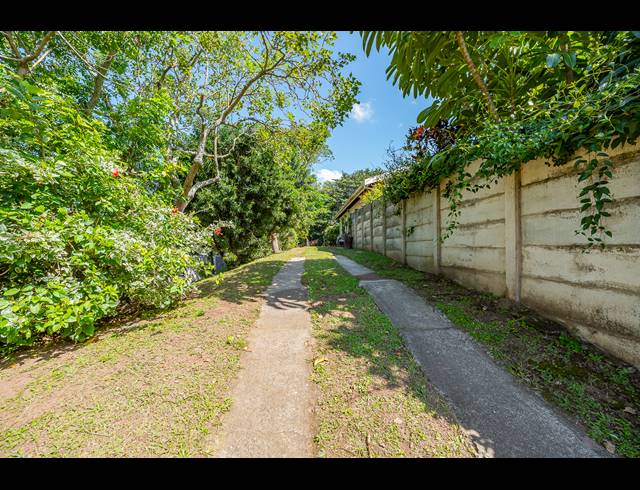 3 BEDROOM HOUSE TO LET IN CAVERSHAM GLEN